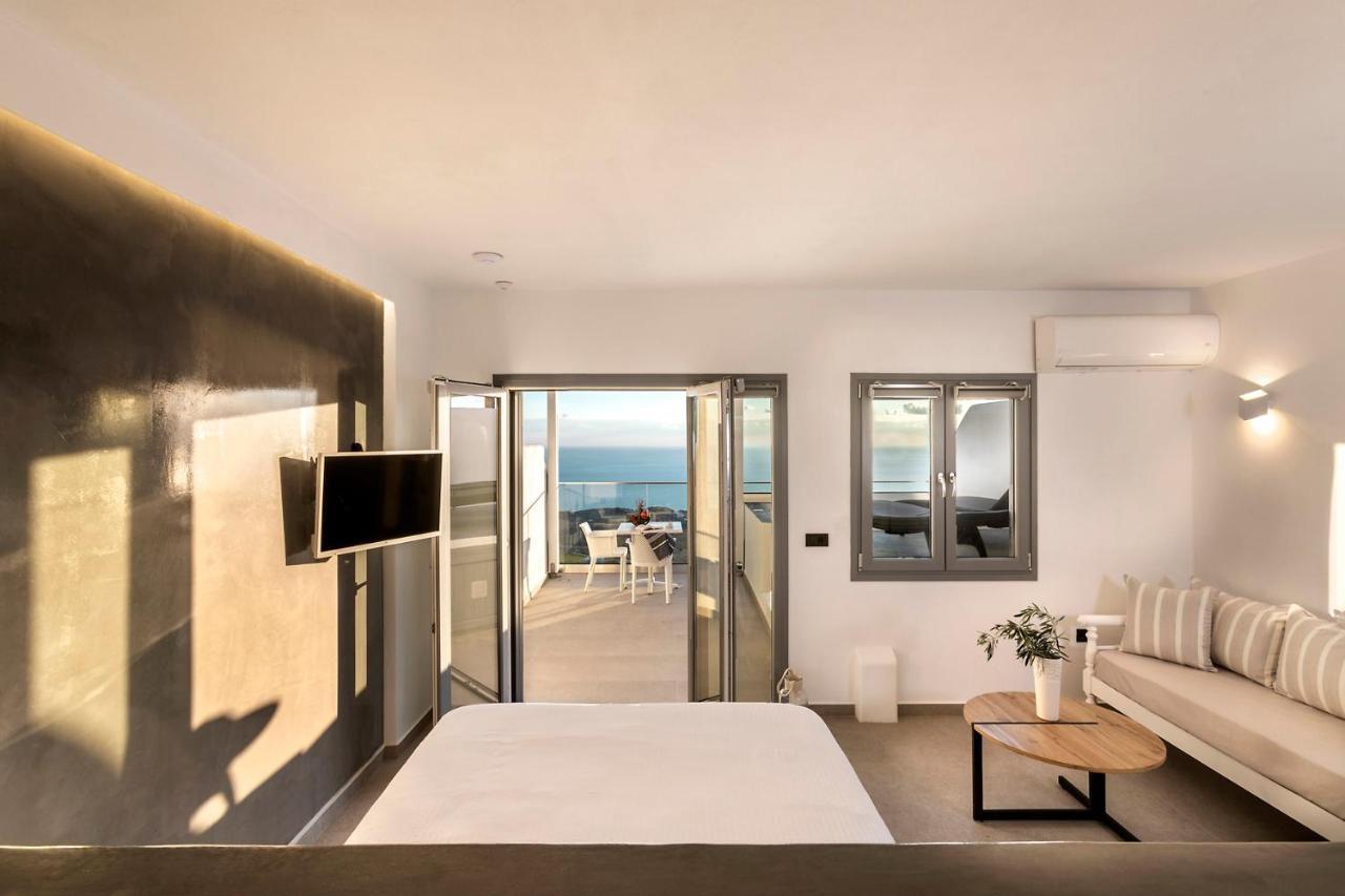 La Estrella 4 Suites With Sea View & 4 Prive Hot Tub Vourvoúlos Exterior foto